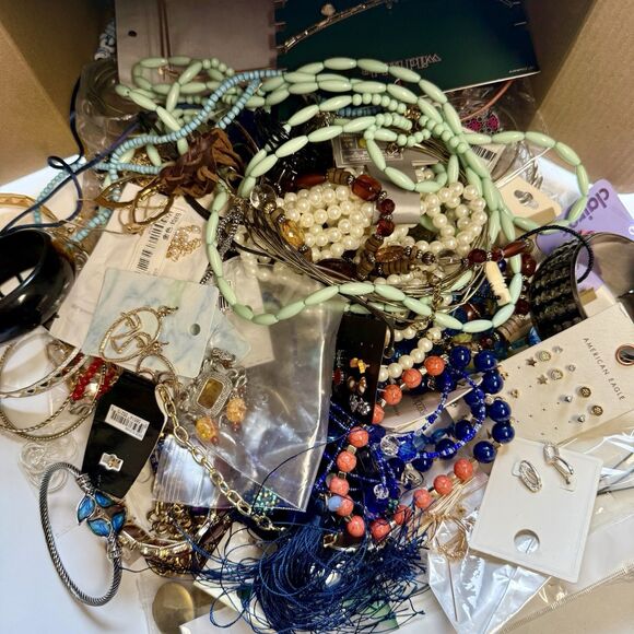 5 lb all wearable sellable repurpose new to preowned Assorted Jewelry Collection - Picture 1 of 4